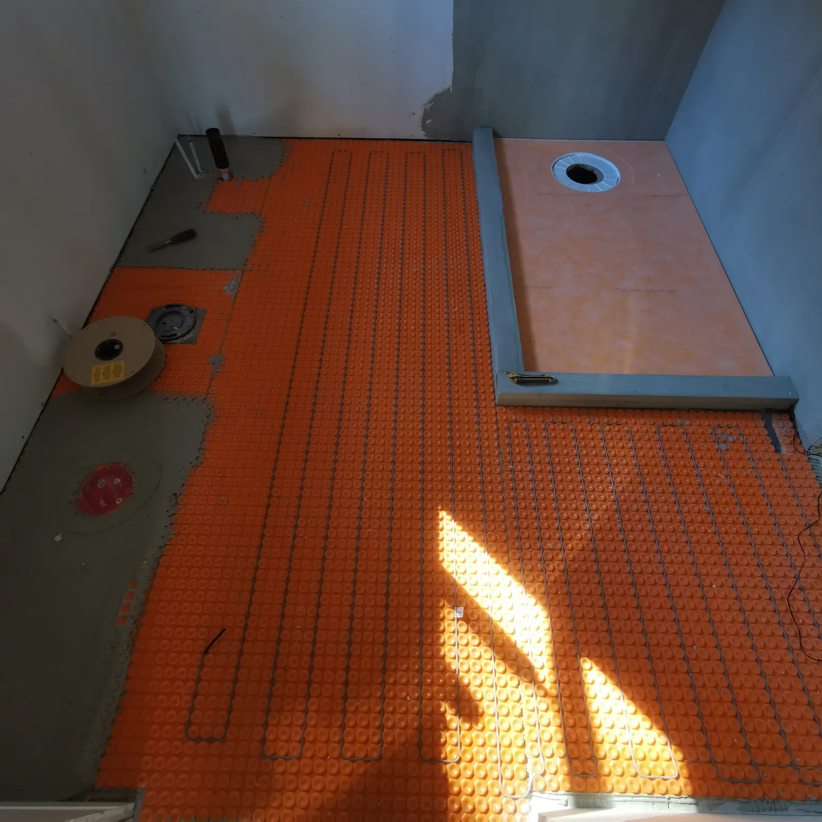 Heated Tile Floor installed by RENOGUYS