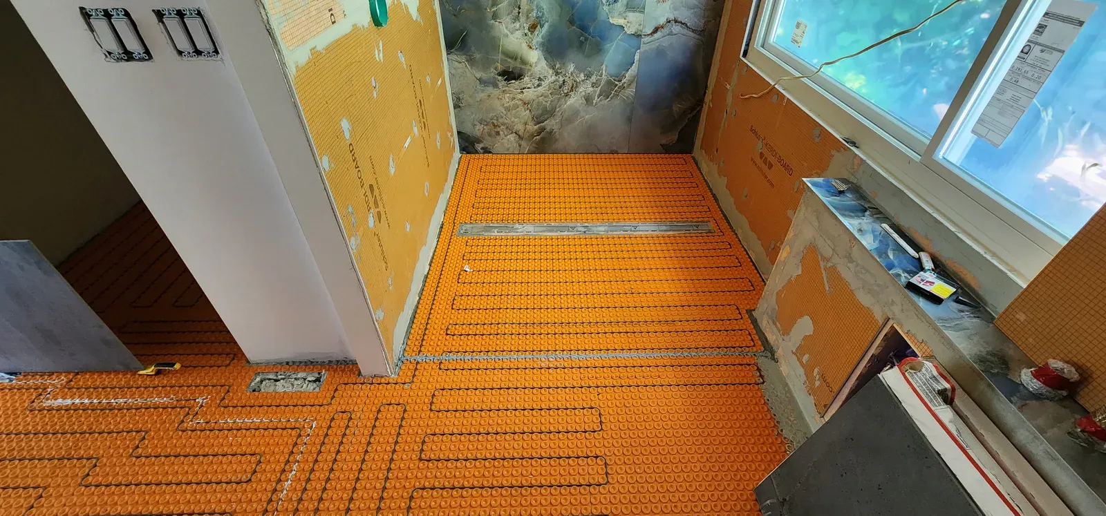 Heated Floor Waterproofing by RENOGUYS
